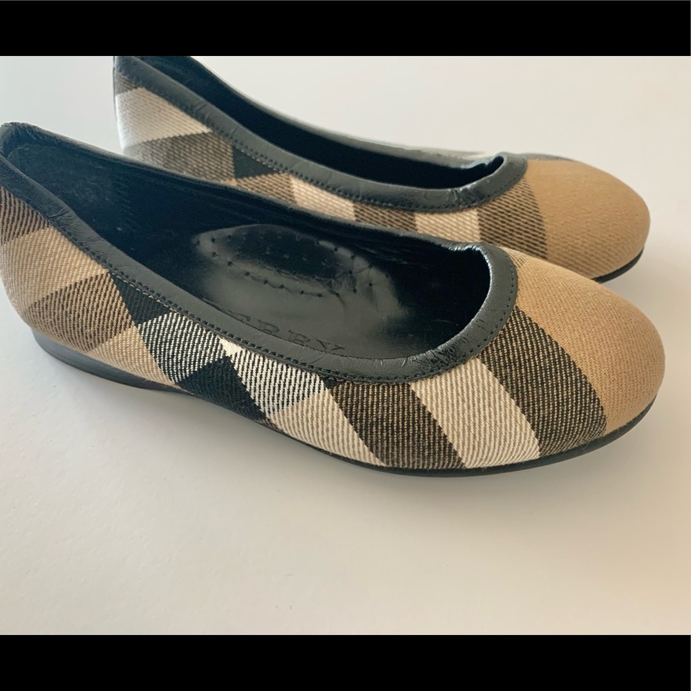 Burberry kids shoes